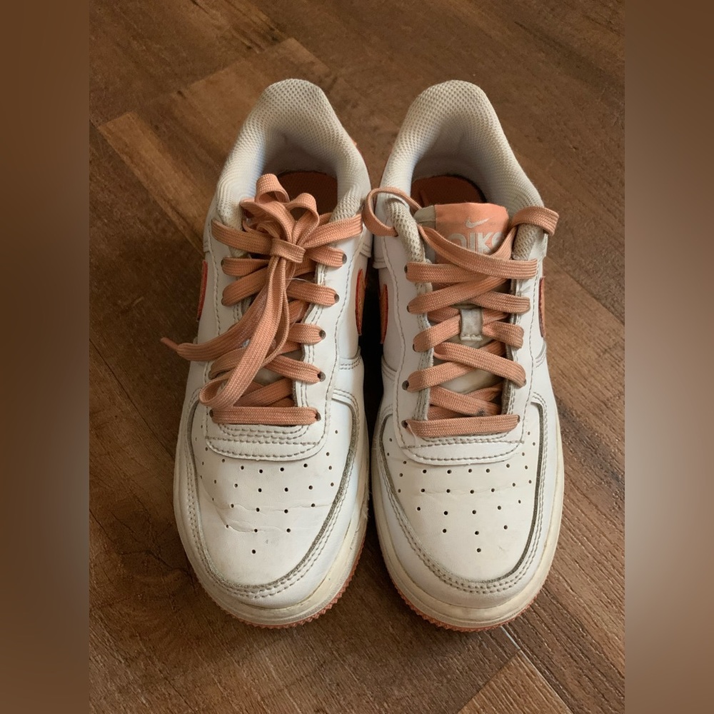 Big kids size 3.5 white and pink Nike Air Force 1 LV8